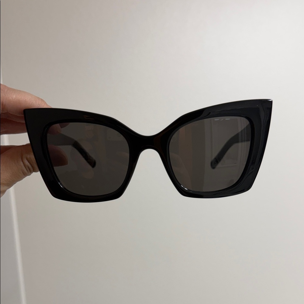 Saint Laurent Cat eye Sunglasses